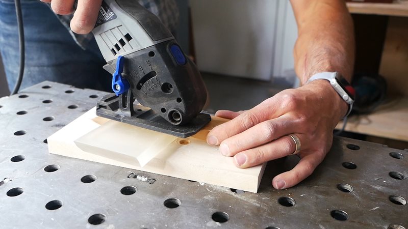 Small-blade multi-purpose saw