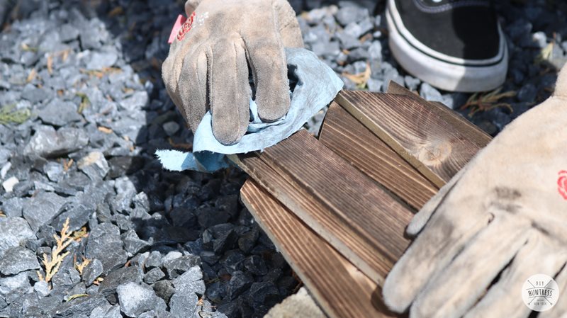 Sanding wood